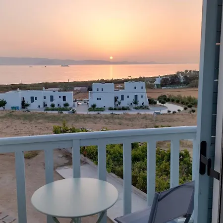 Plaka's Petite Seaside View